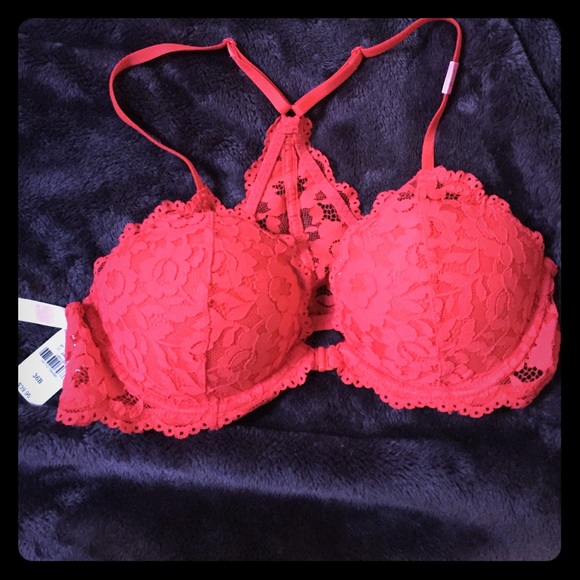 NWT Sexy Red Lace Push Up Bra 🔥🔥