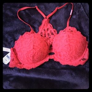 NWT Sexy Red Lace Push Up Bra 🔥🔥