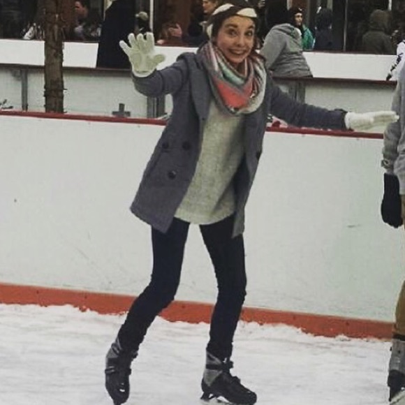 Meet your Posher, Shelby - Picture 1 of 1