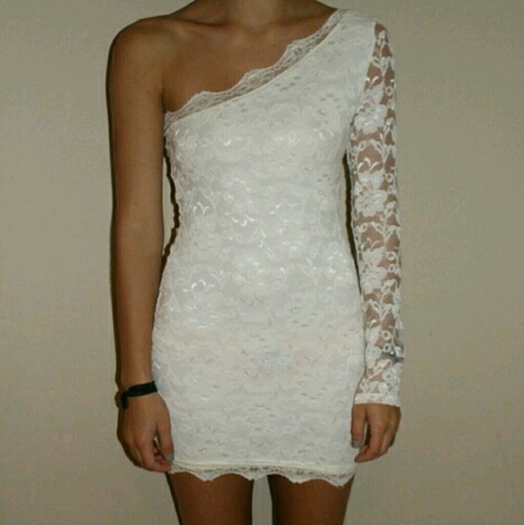 Charlotte Russe Dresses & Skirts - White Lace Bodycon Dress