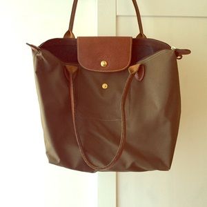 Longchamp le pliage medium olive shoulder tote