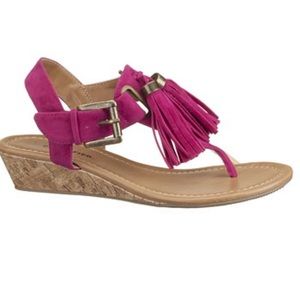 Maurices pink tassel sandal