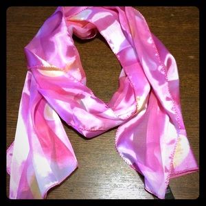 🆓w/$30purchase!Silk Feel Pink Stripe'nSwirl Scarf