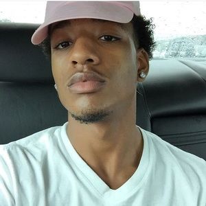 Meet your Posher, Cornella