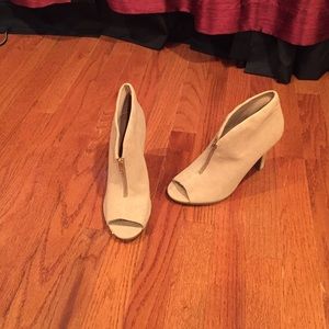 Tan open toes booties!