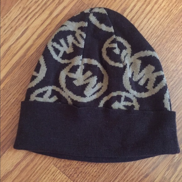 Michael Kors Logo knit beanie