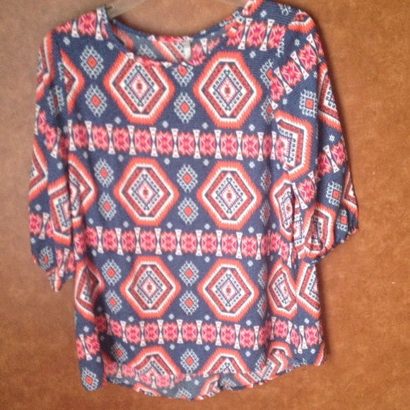 Printed top - Picture 1 of 1
