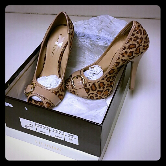 Liliana Leapord Print heels Sz 5.5