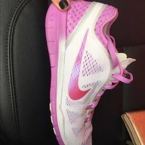 Nike free 5.0 lavender and white