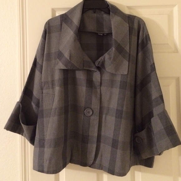 a.n.a Jackets & Blazers - a.n.a Gray with Black Blazer XL