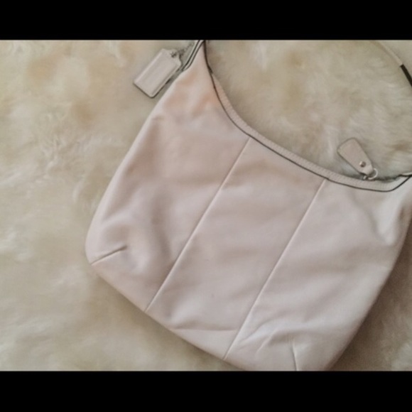 Coach - Picture 3 of 3