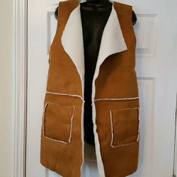 Jackets & Blazers - Camel fauxsuede vest with fleece lining sizes NWT