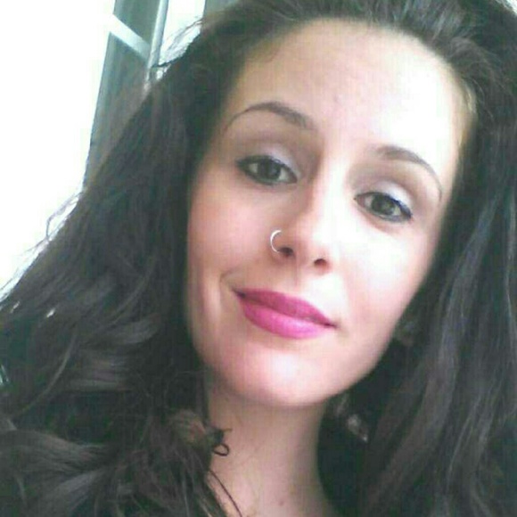 Meet your Posher, Jessica - Picture 1 of 1