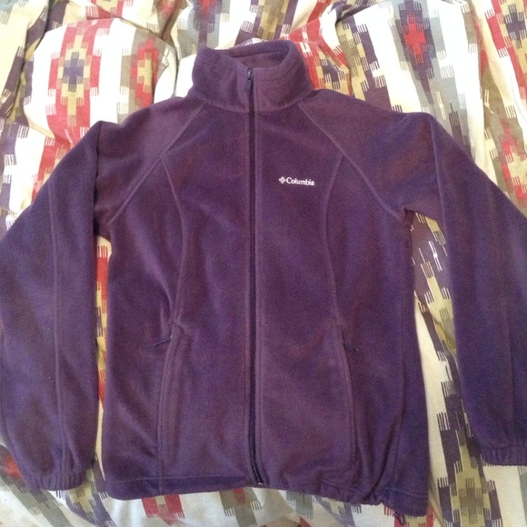 Columbia Fleece ZipUp💜