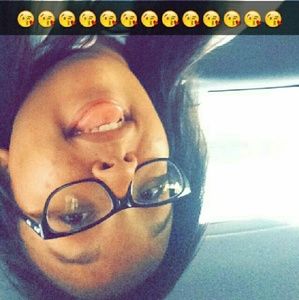 Meet your Posher, Daphney