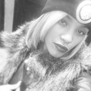 Meet your Posher, Ava