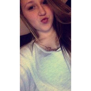 Meet your Posher, Casey