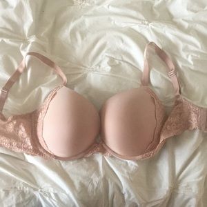 VS Dream Angels push-up nude lace bra