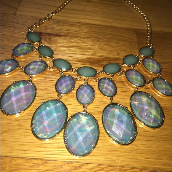 Statement Necklace - Picture 2 of 4