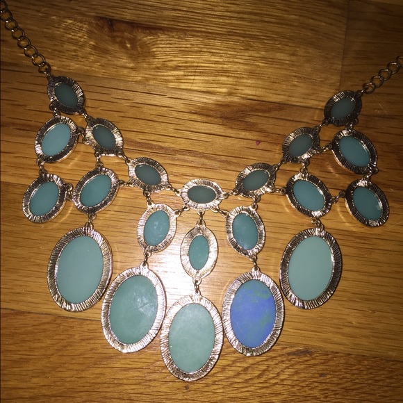 Statement Necklace - Picture 3 of 4