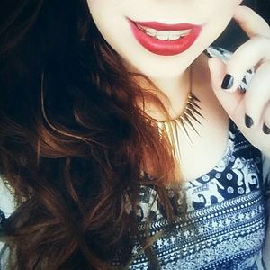 Meet your Posher, Adriana