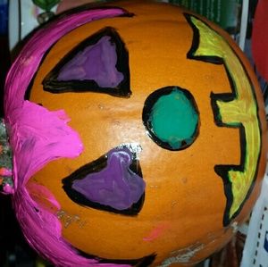 Meet your Posher, Crystal