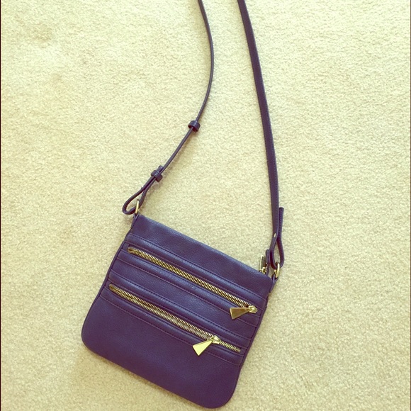 Navy Liz Claiborne cross body-never carried