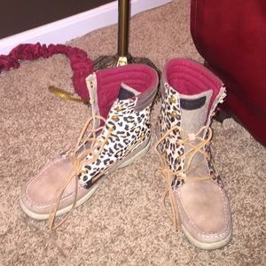 Leopard Print Sperrys