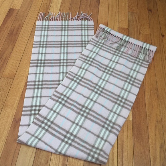 Burberry Cashmere Scarf - Picture 3 of 4