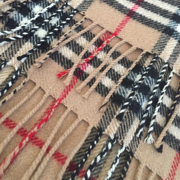 Vintage Burberry Scarf - Picture 3 of 4