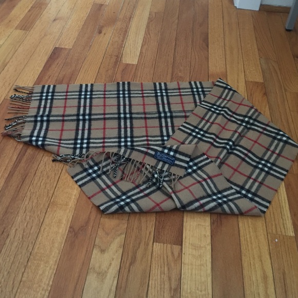 Vintage Burberry Scarf - Picture 4 of 4