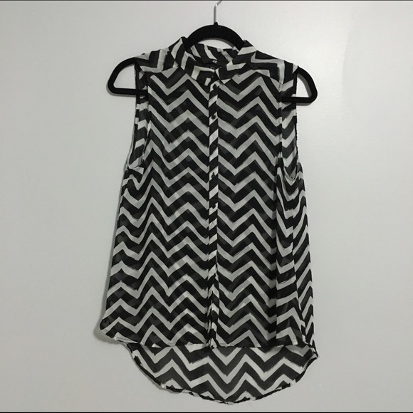 🌟H&M Chevron Top, Size 10