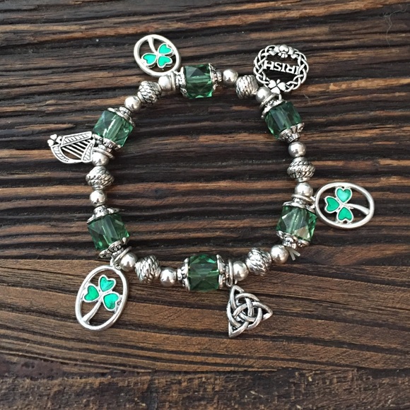 NWOT Irish charm bracelet