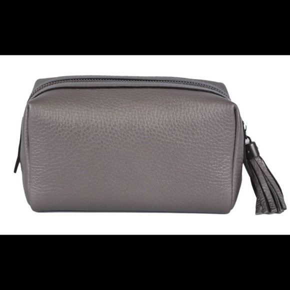 SOLD!!! NEW silver leather soho tassel Gucci Bag - Picture 2 of 4