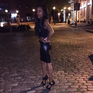 Meet your Posher, Natasha