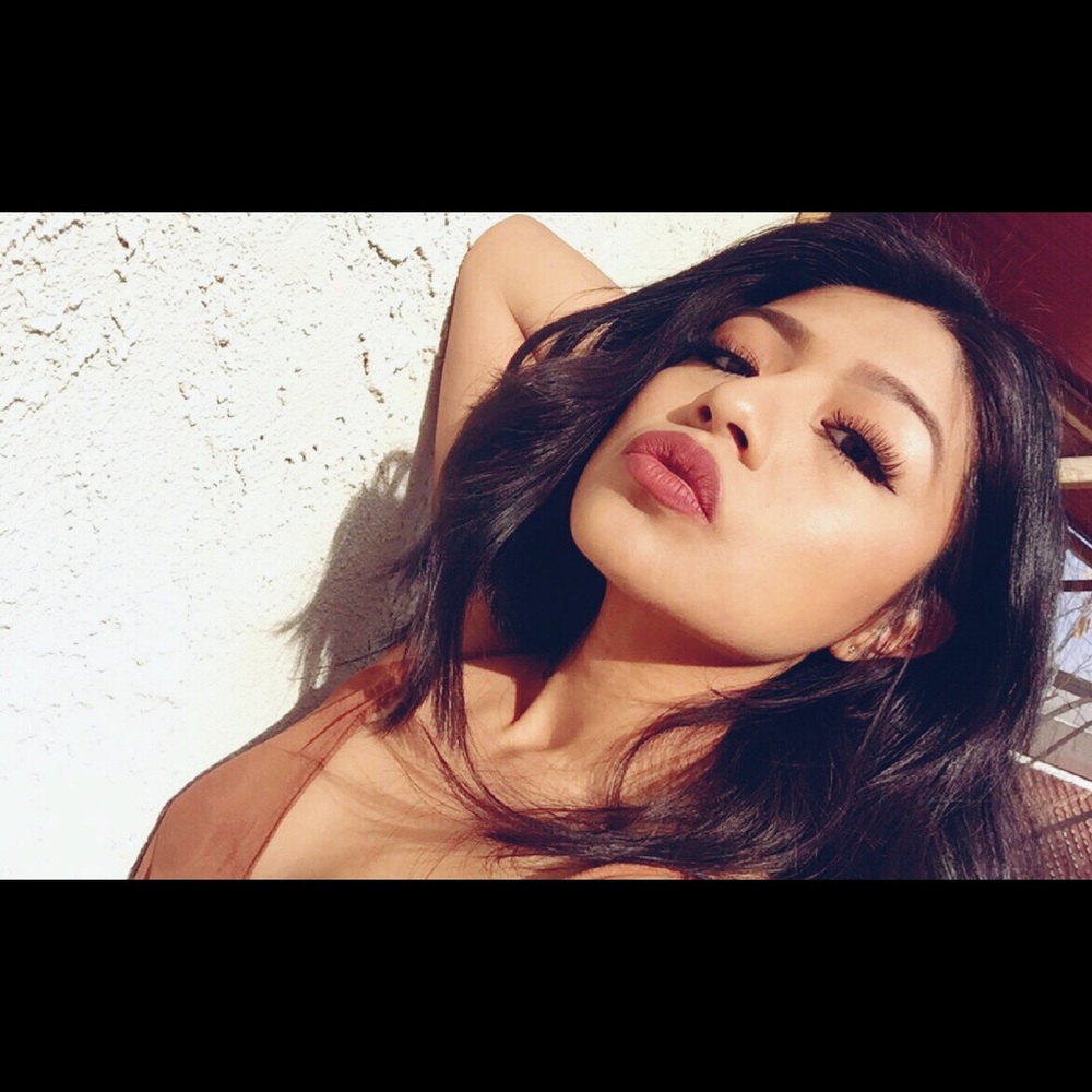 Meet your Posher, Ahriana