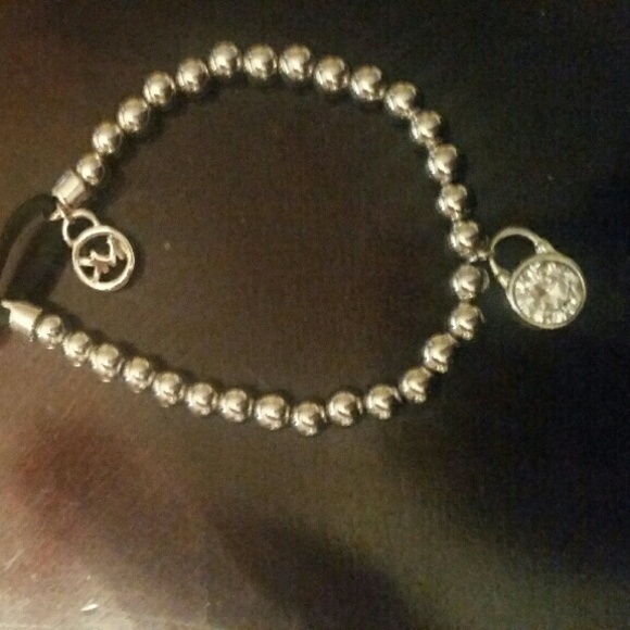 Michael kors braclet