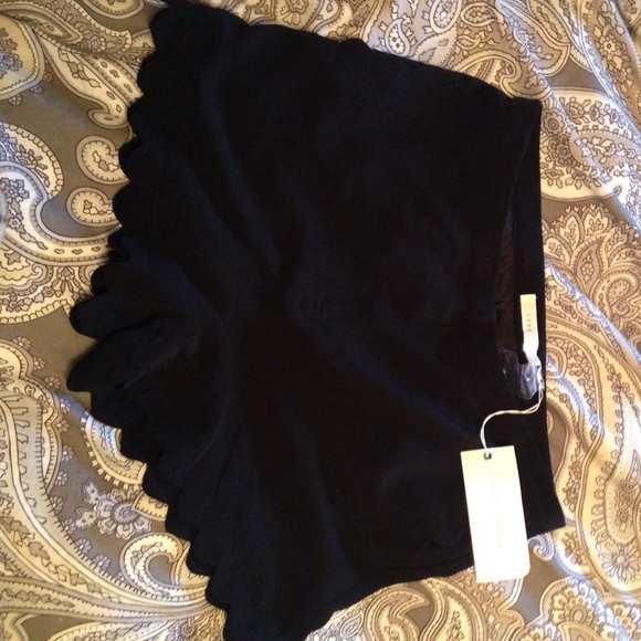 Lush Pants - Black shorts by Lush