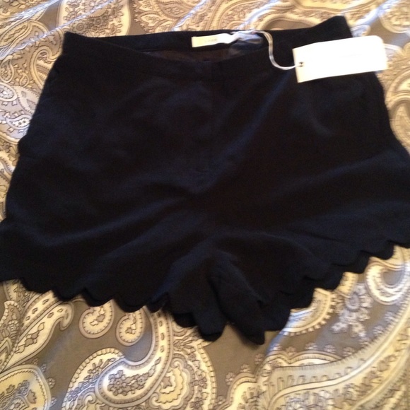 Black shorts by Lush - Picture 2 of 3