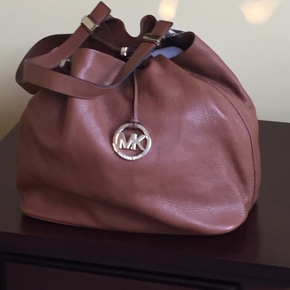 Michael Kors Handbags - Michael Kors shoulder bag
