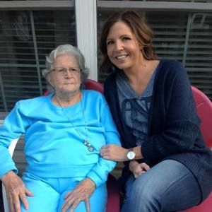 Meet your Posher, Elesha