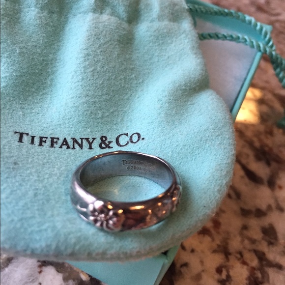 Tiffany & Co Nature's Rose Ring - size 7