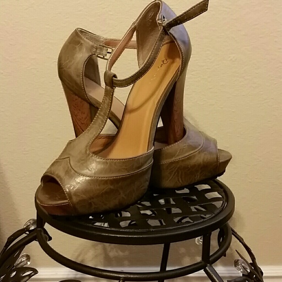 Platform heels