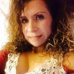 Meet your Posher, Frances