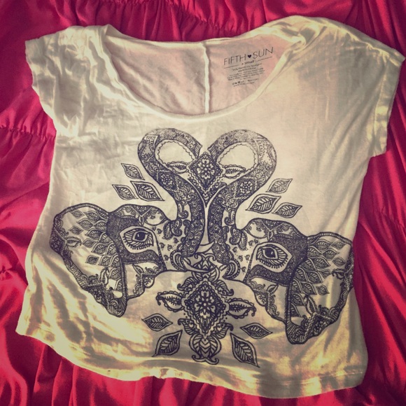 Elephant crop tee