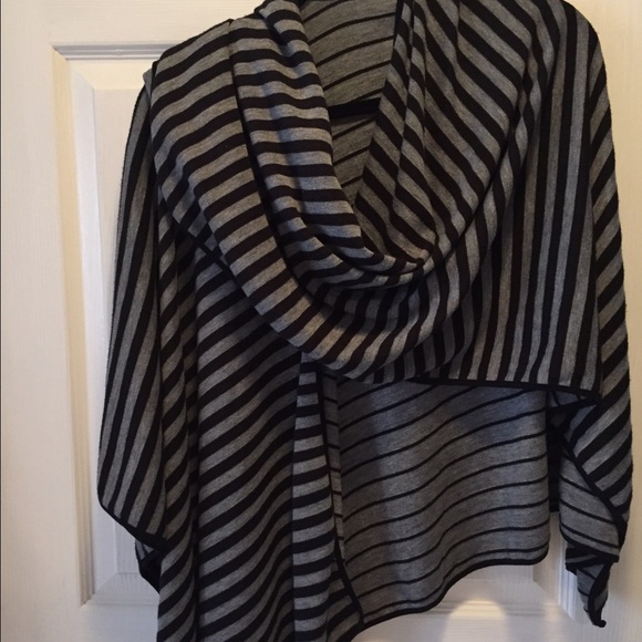 Calvin Klein Reversible Wrap