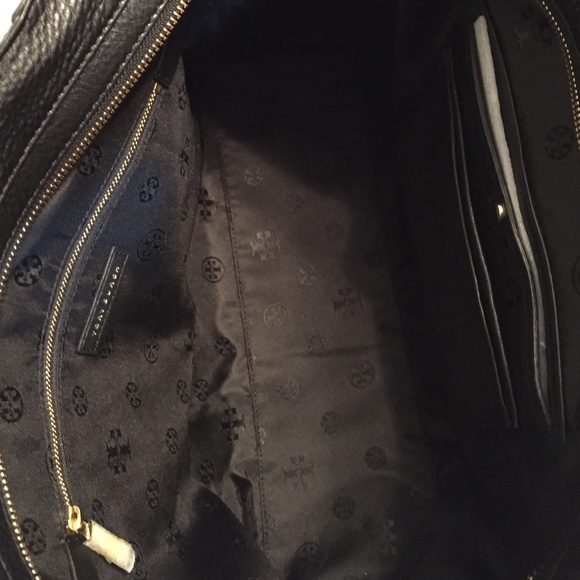 🆕Tory Burch "Meyer Plaque" tote in Leather, NWT - Picture 3 of 4