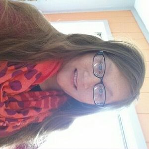 Meet your Posher, Lacy