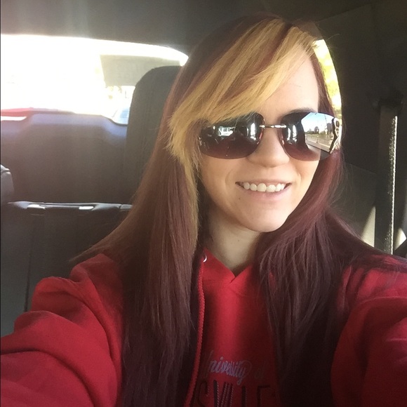 Meet your Posher, Erin