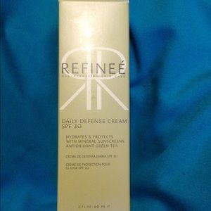 Refineé Daily Defense Cream (Moisturizer)